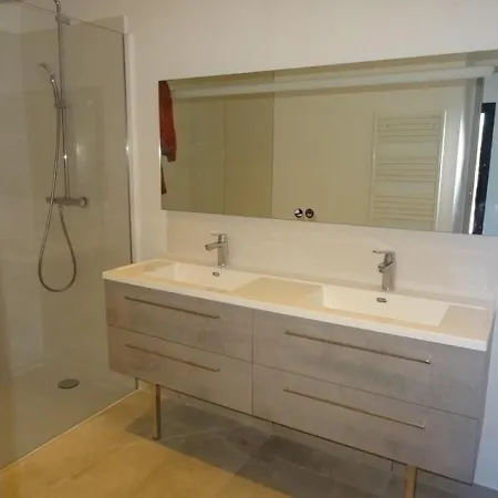 La Capte Pieds Dans L'eau Apartment